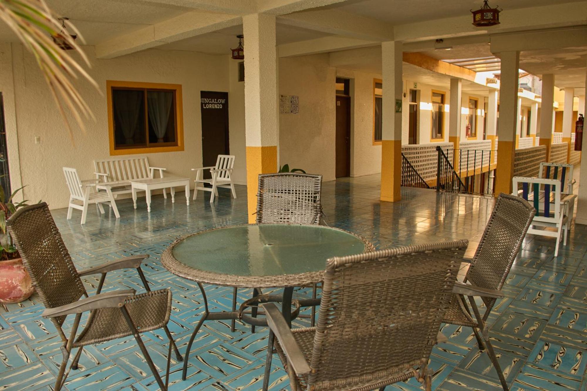 Hotel San Lorenzo Barra de Navidad Exterior photo