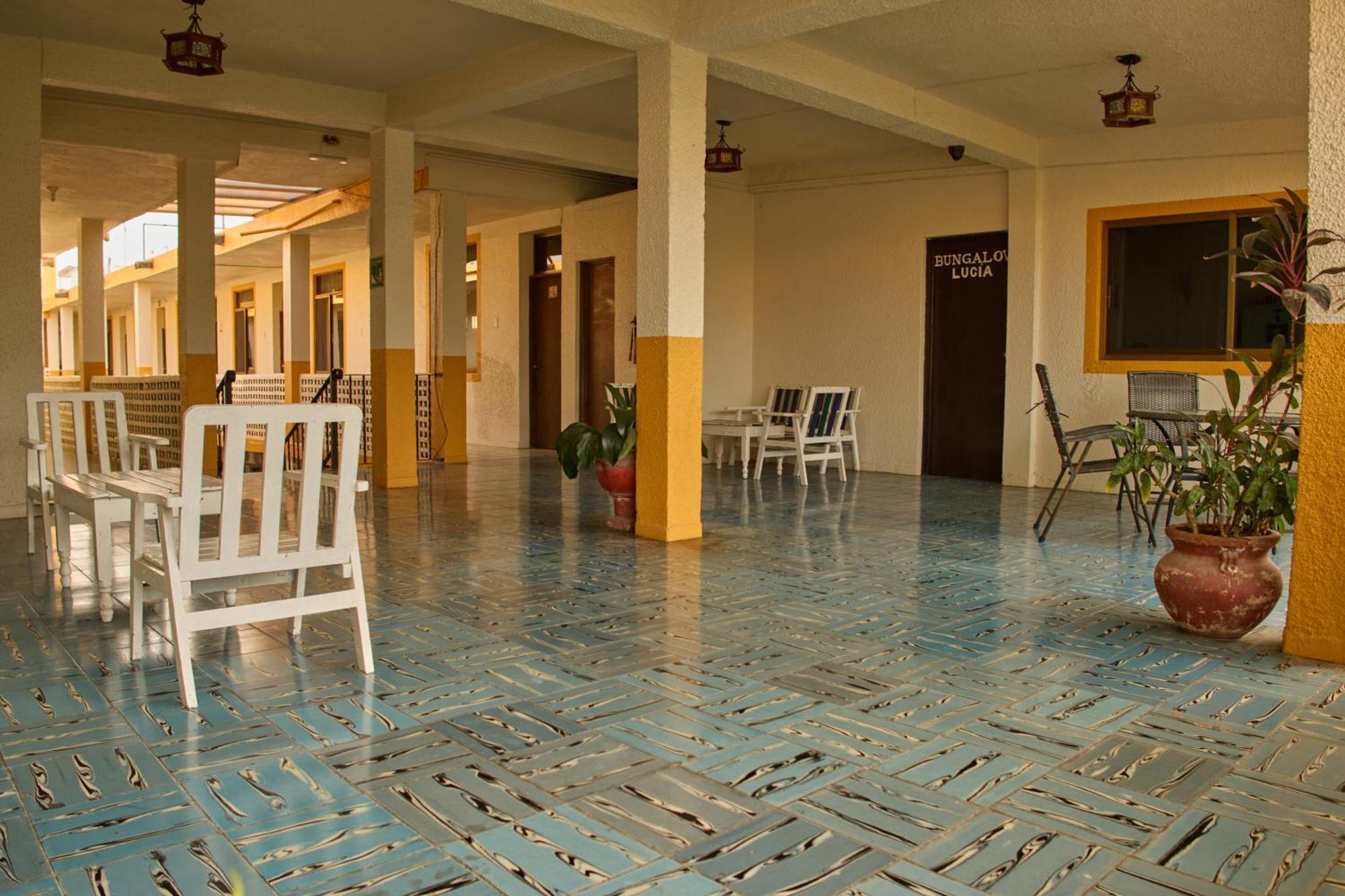 Hotel San Lorenzo Barra de Navidad Exterior photo